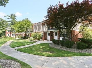 168 Doxbury Ln, Suffern, NY 10901