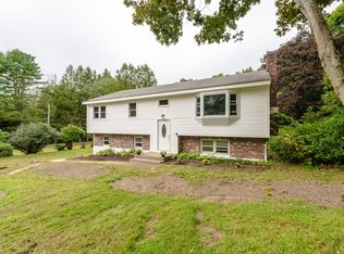 33 Burdick Rd, Preston, CT 06365