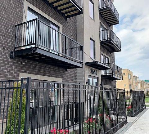 3rd image of 3638 N Harlem Ave APT 101