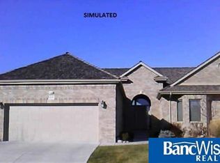 2424 Rokeby Rd, Lincoln, NE 68516