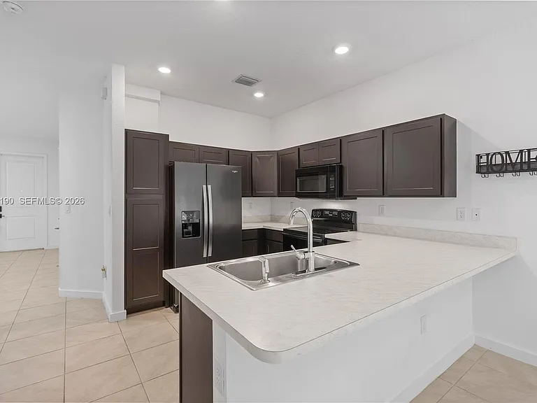 1385 NW 208th Ter #1385 — Photo 12