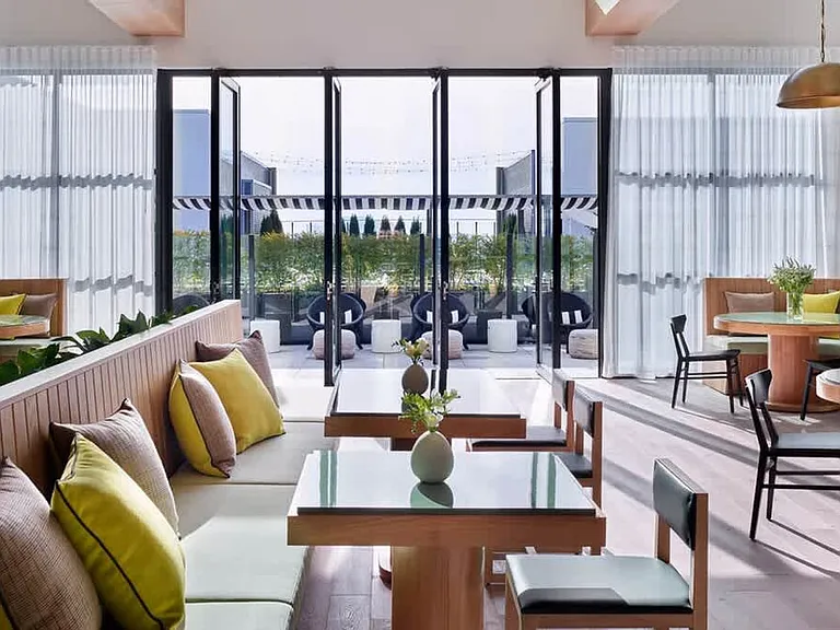 Building's Lounge