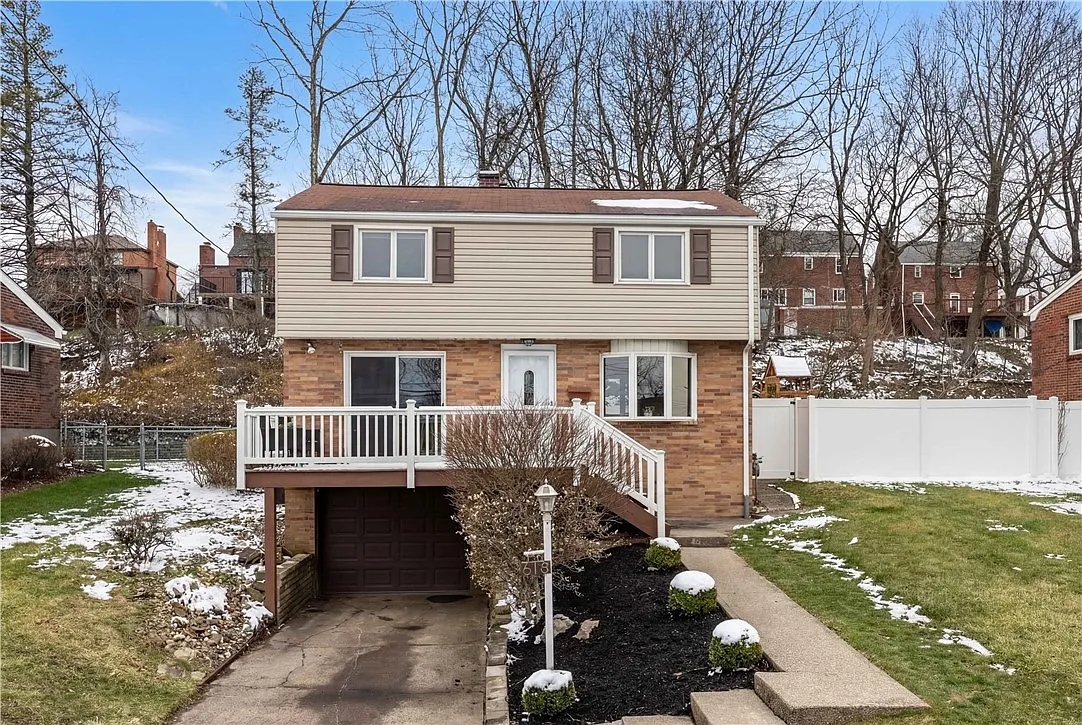 618 Arbor Ln photo 1
