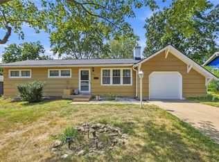 7202 Larsen St, Shawnee, KS 66203