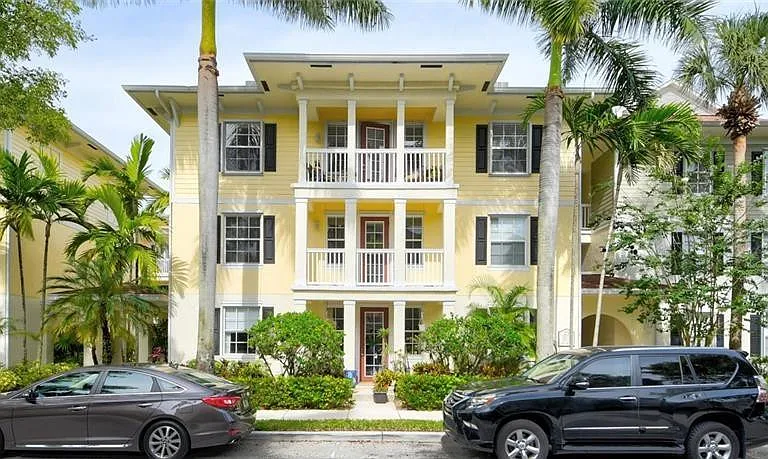 275 Murcia Dr #208 — Photo 2