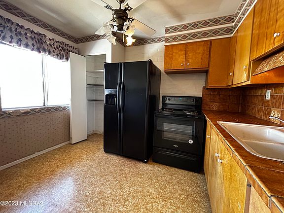4th image of 8060 E Broadway Blvd #203