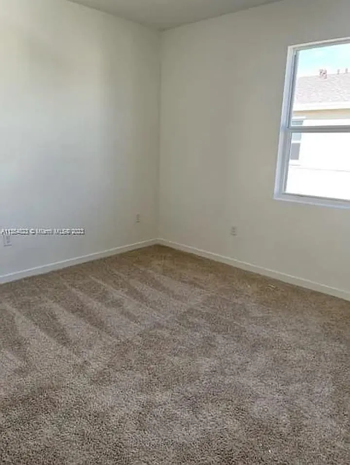 2 bed, 2.5 bath, 1210 sqft, $2,400 — Photo 4