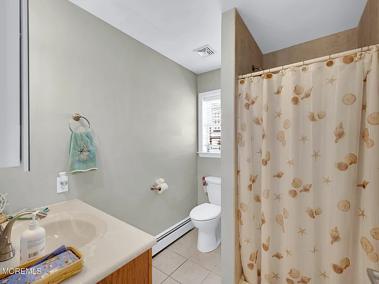 8 Nichols Ave — Photo 14