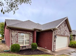 6663 W Valley View Rd, Rogers, AR 72758