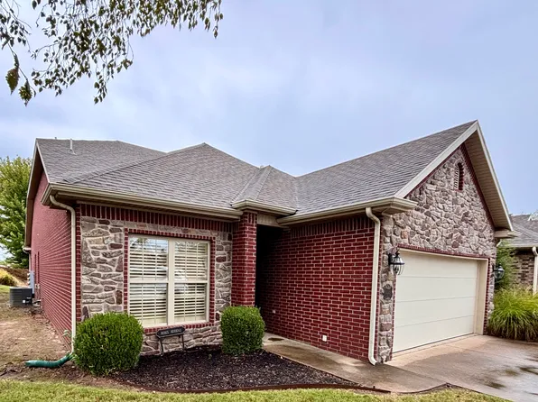 6663 W Valley View Rd, Rogers, AR 72758