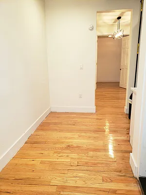 Rented by Signature Property Realty | media 25