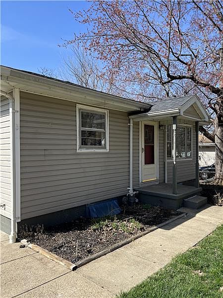 1st image of 536 Middle St