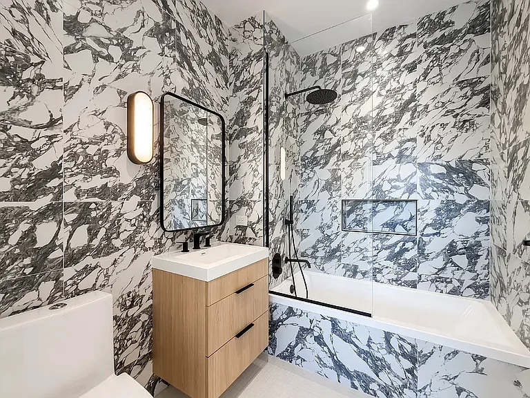 11-14 35th Ave #721 — Photo 11