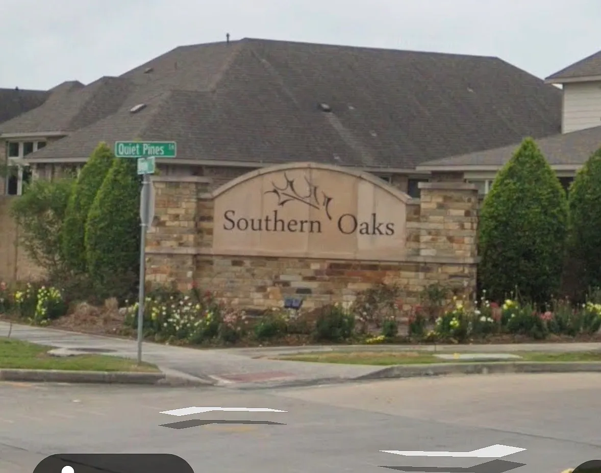 3 bed, 2.5 bath, 2330 sqft, $3,700 — Photo 2