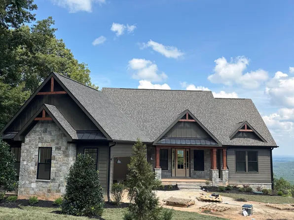811 Raven Rd, Landrum, SC 29356