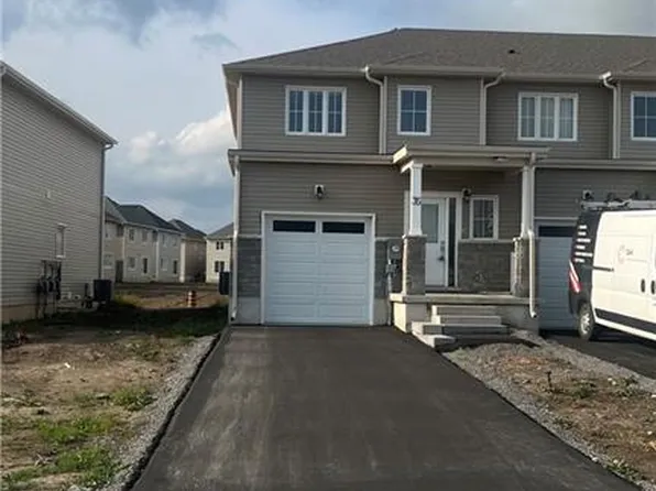 35 Lincoln Dr, Belleville, ON K8N 0T7