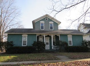 122 N Jackson St, Crown Point, IN 46307