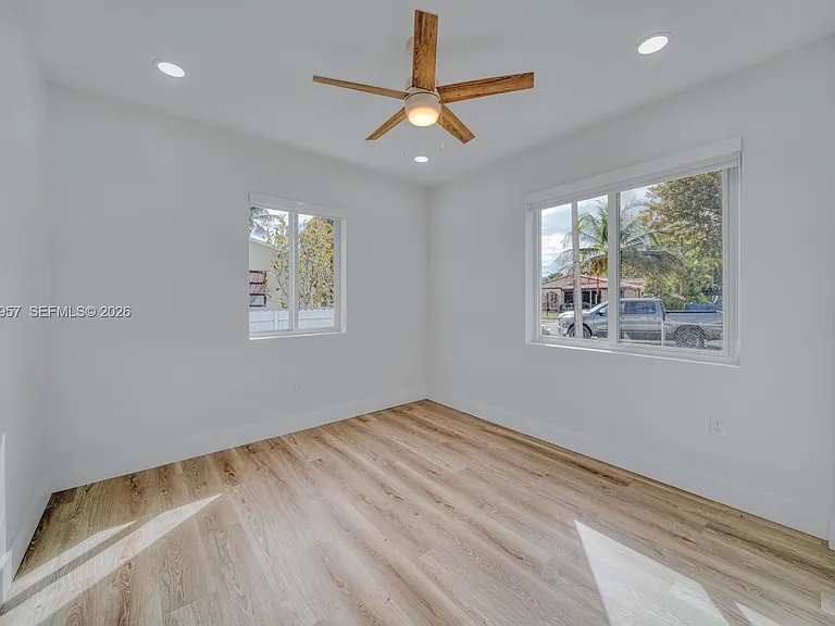 4345 SW 5th Ter — Photo 21
