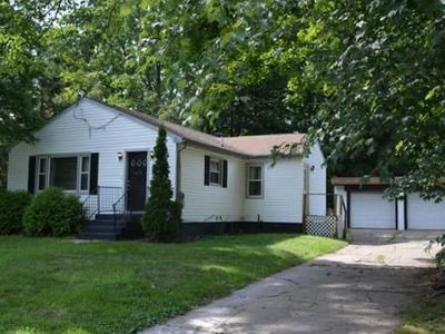 478 Amherst Rd, South Hadley, MA, 01075