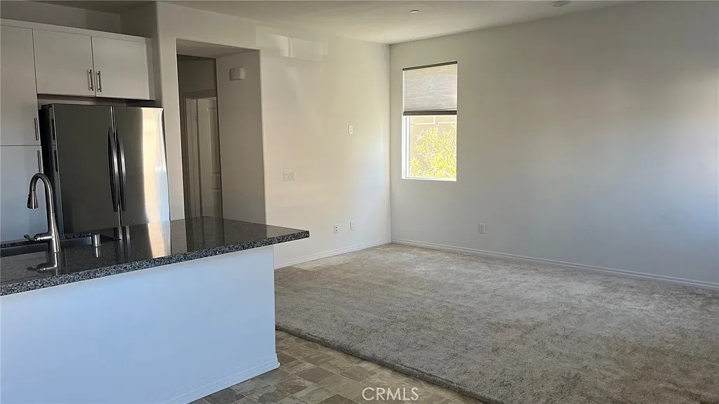 3 bed, 2.5 bath, 1506 sqft, $3,100 — Photo 3