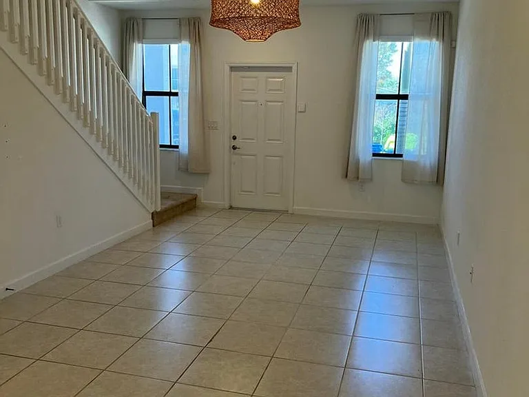 542 SW 19th Ter #Townhouse 542 — Photo 17