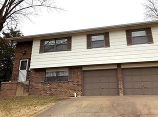 1007 Marilyn Ct, Washington, MO 63090