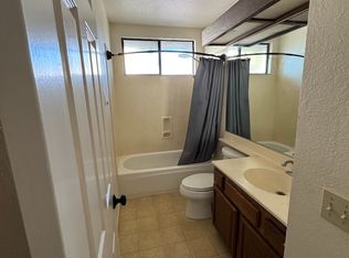 4689 Jewell St, San Diego, CA 92109