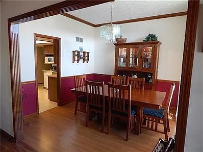 Crown molding, formal dining