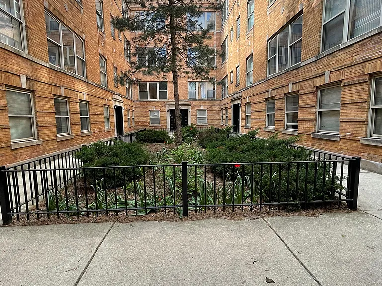 3005 W 19th St #2W — Photo 12