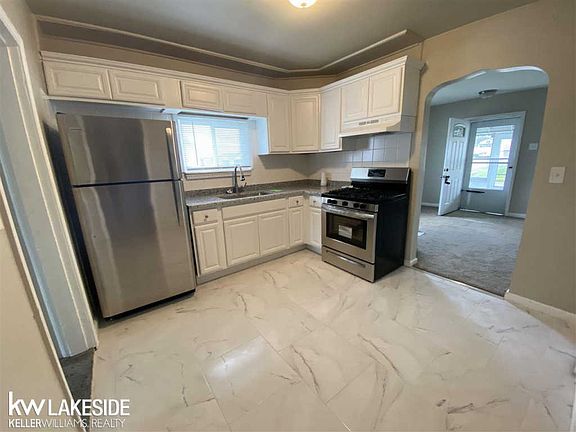 3rd image of 6905 Paige Ave