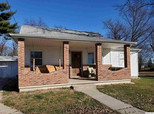 410 N Fulton St, Payson, IL 62360