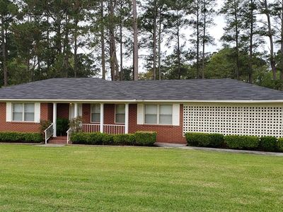 200 S Main St, Nicholls, GA, 31554