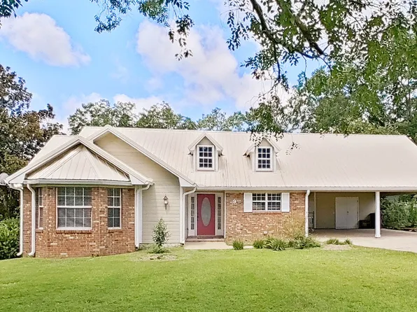 9 25th St NE, Cairo, GA 39828