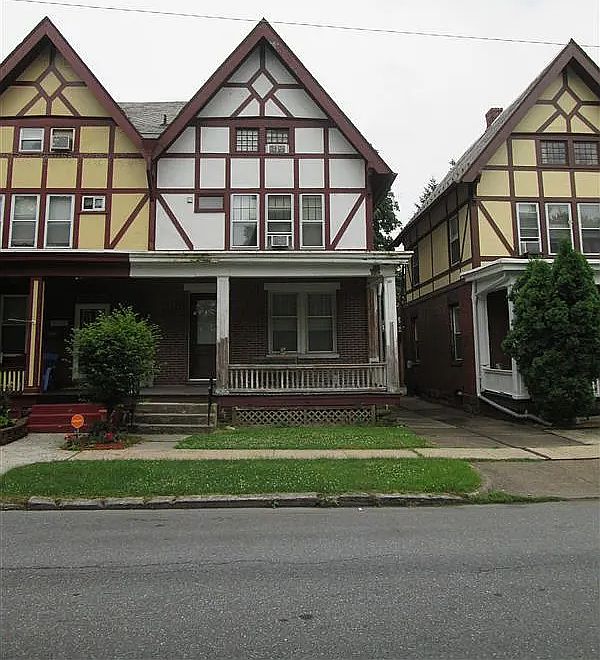 1st image of 1615 Forster St