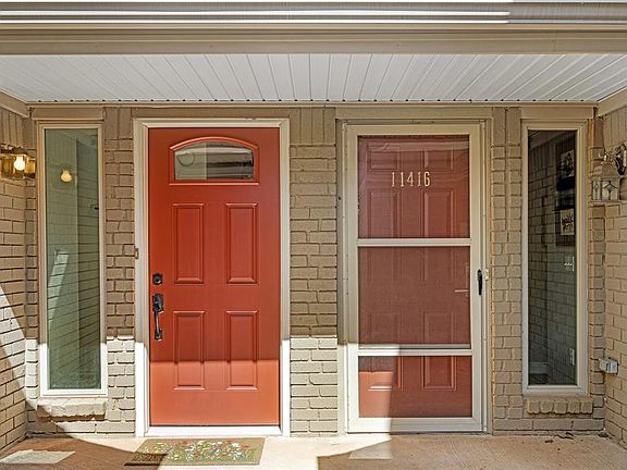 3rd image of 11418 Benttree Cir