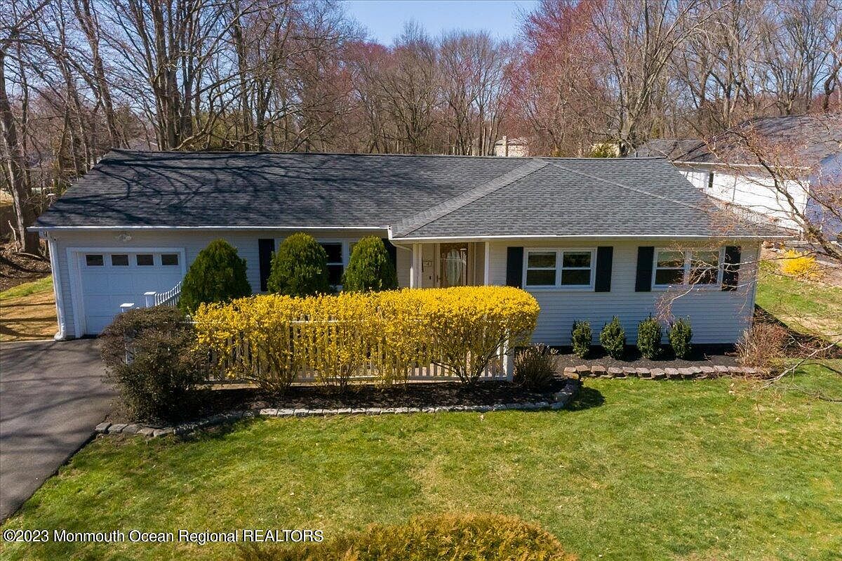 43 Pease Road, Manalapan, NJ 07726 Zillow