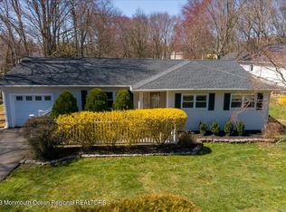 43 Pease Rd, Manalapan, NJ 07726