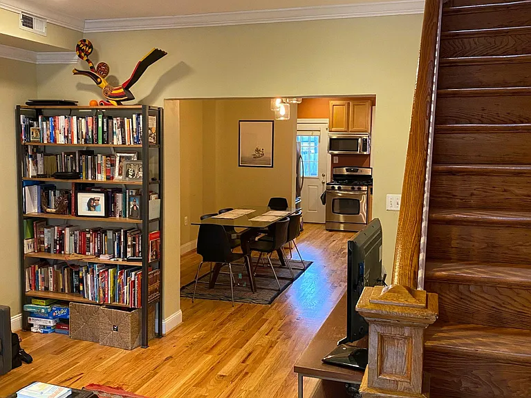 Older photo for reference - entrance