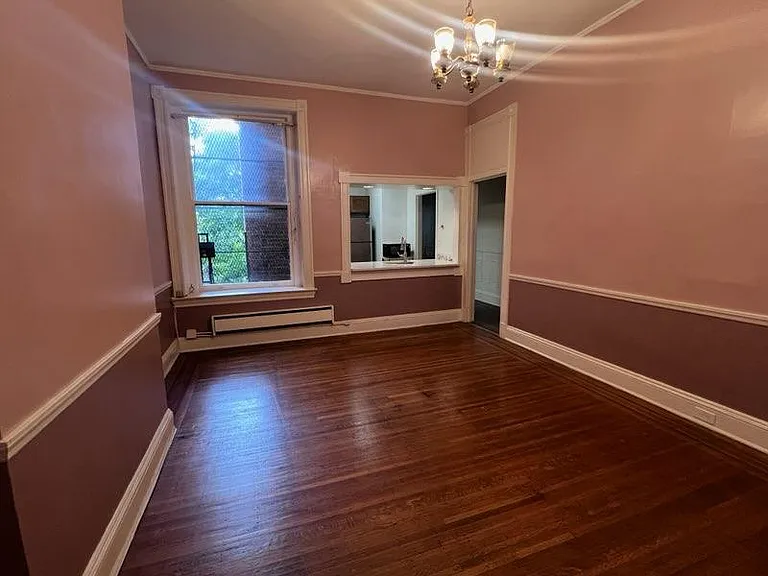 2352 Eutaw Pl — Photo 9