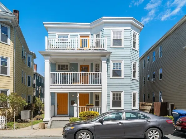16 Woodlawn St #1, Jamaica Plain, MA 02130