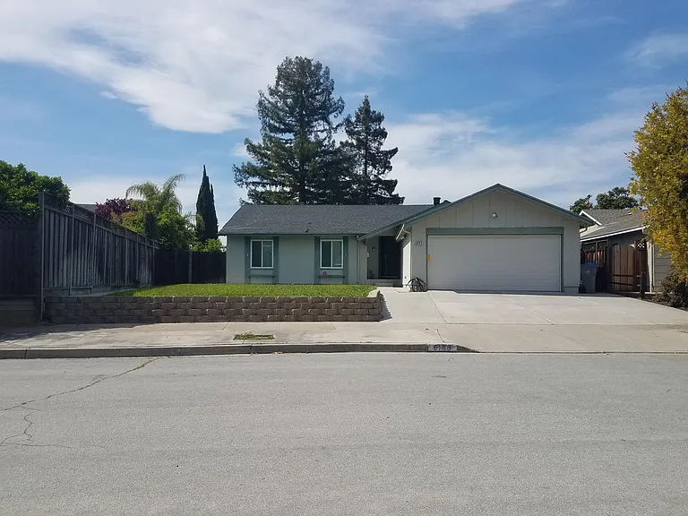 6143 Winnebago Ct — Photo 1
