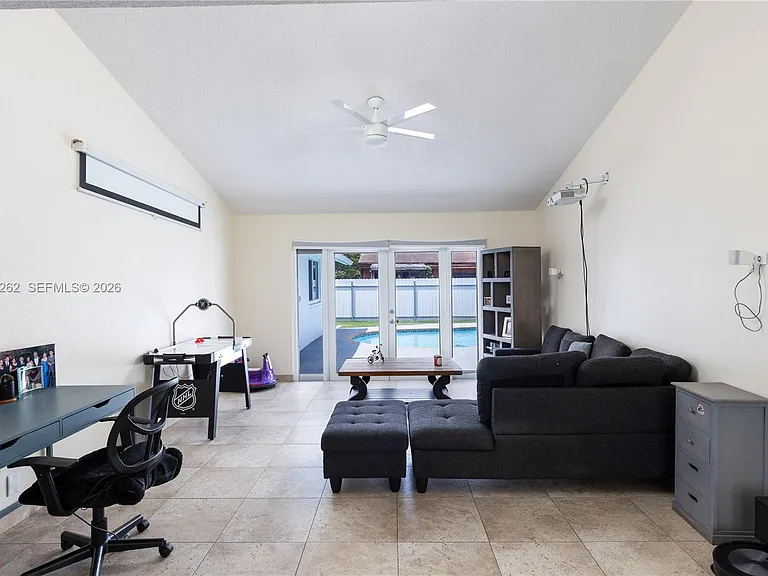 2400 NW 103rd Ave — Photo 25