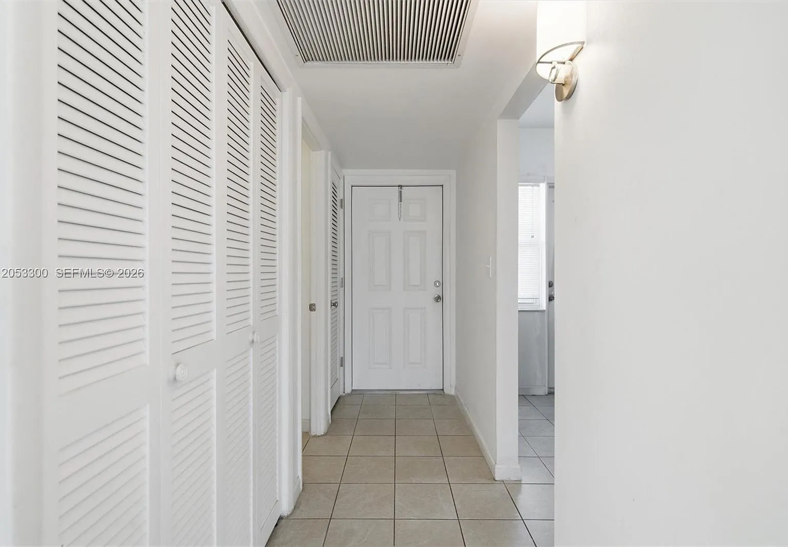 Sheridan Lakes Condo Apts — Photo 3