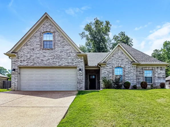1303 Shetland Dr, Southaven, MS 38671