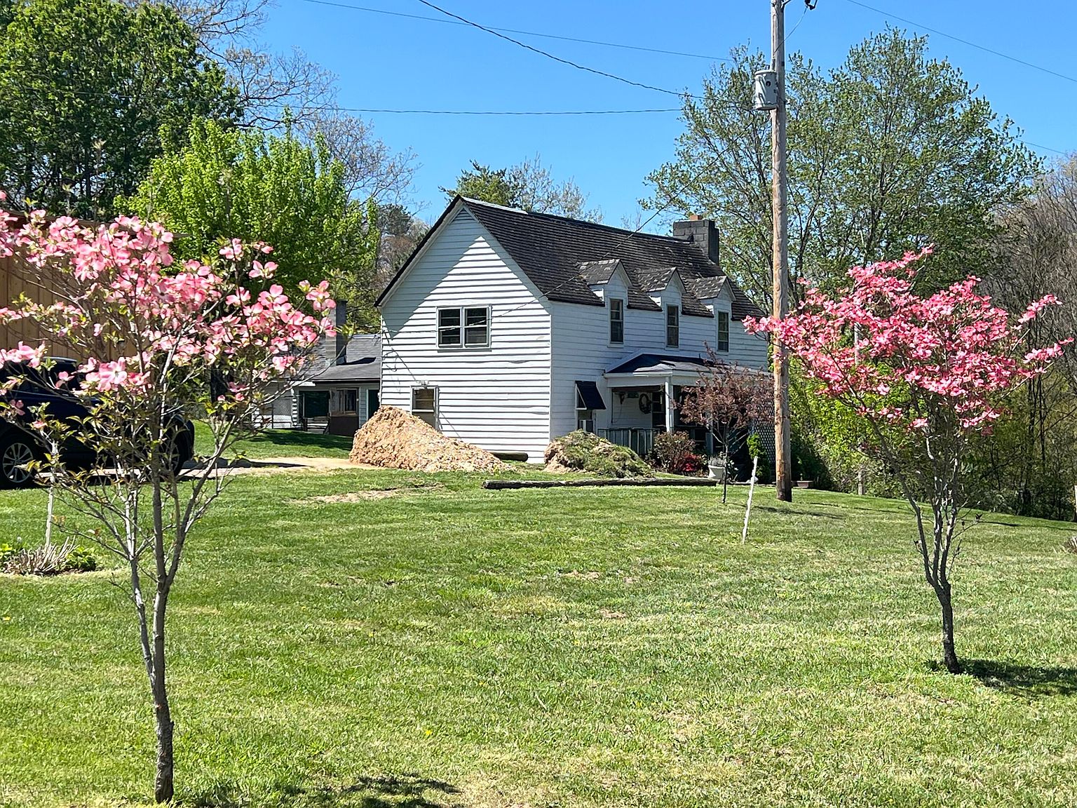 2292 Bert Williams Rd, Waiteville, WV 24984 | Zillow