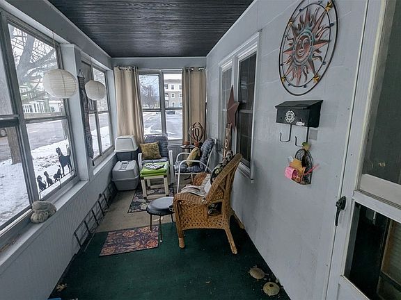 2nd image of 142 Hawley St