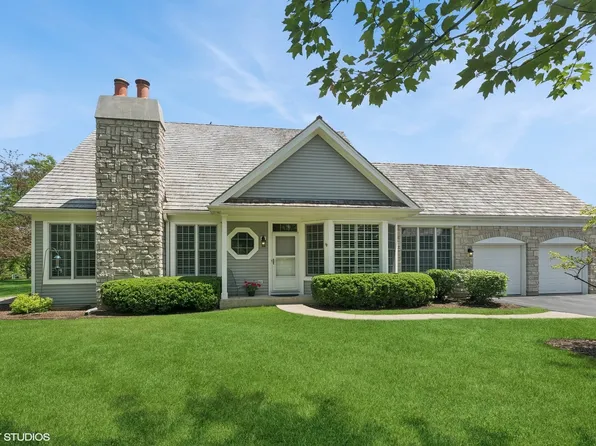 342 S Berkshire Dr, Lake Forest, IL 60045
