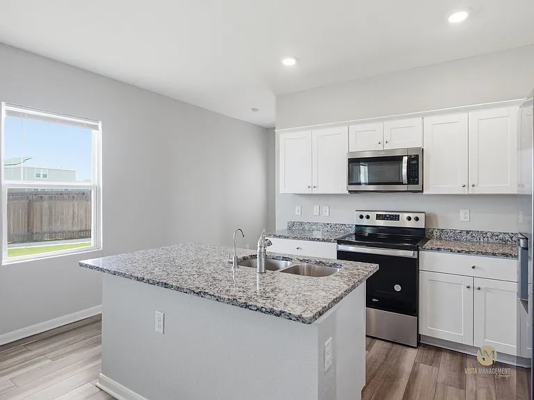 5625 Pearl Mdw — Photo 8