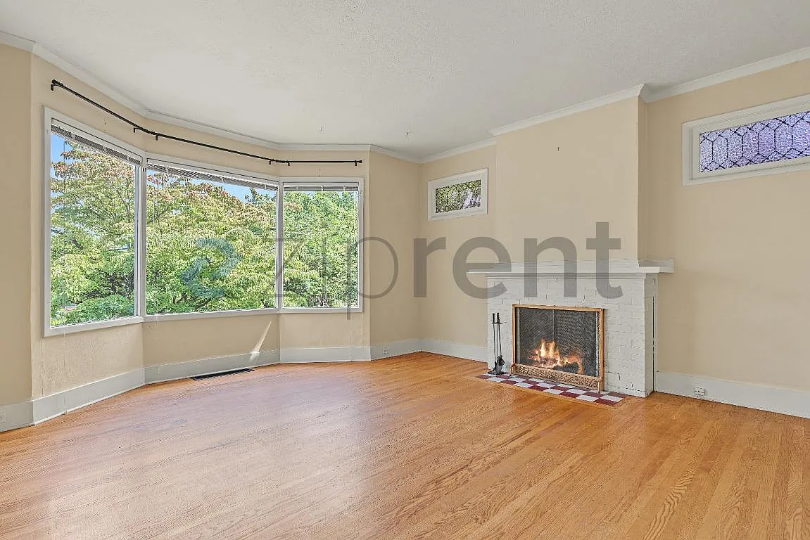 Caruthers Add — Photo 1