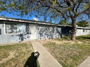 1236 Jones St, Hanford, CA 93230